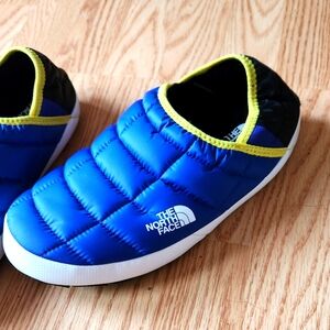 Men's Northface thermoball mule sneakers